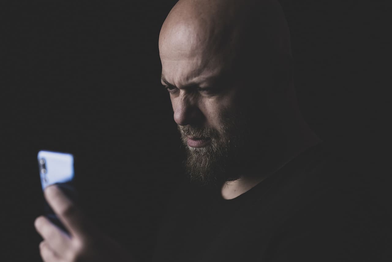 The Art of Embracing Baldness: Challenging Beauty Norms The Art of Embracing Baldness: Challenging Beauty Norms